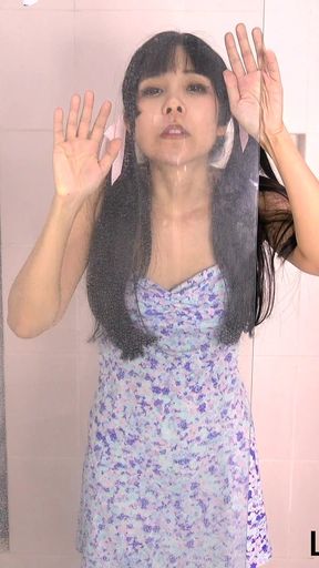 Face Pressed Against Glass - 4K