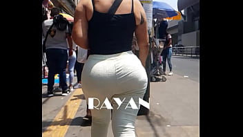 Madura con tremendo Culo