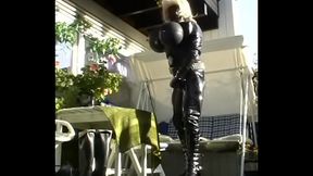 Roxina2005PrivateRubberDoll141005.MPG