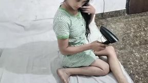 College girl ka bathroom me hi pakad ke pel diya