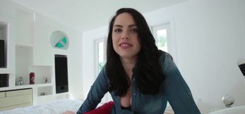 SisterLikesMe. - Curvy step sister takes charge