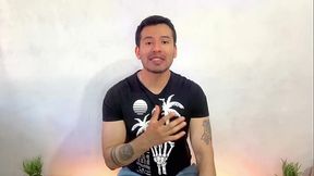 El jefe de la pandilla dotado chacal le rellena a pelo el culo del afeminado del barrio