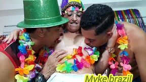 carnaval 2026 com a gostosa loirinha do desejo ela adora dar o cu e pede porta na boca