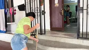 I fuck with my stepmother and she squirts