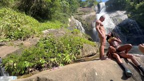bastidores e video amador com a pretinha de 18 aninhos veja como que e um bastidores