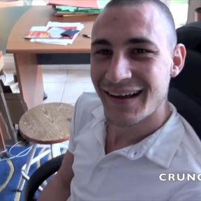 French twink fucked by 2 big cock of his friends