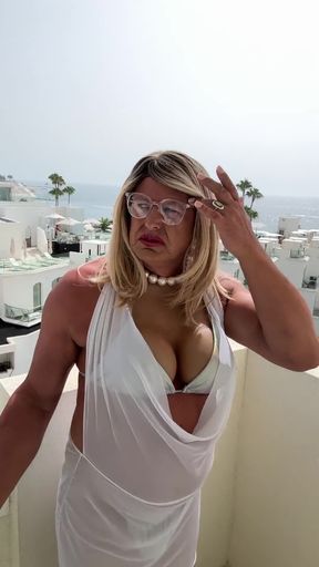 Sexy Crossdresser kellycd2022 on holiday in my silver bikini