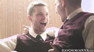 Desperate seminarian pretends to be apriest for free fuck