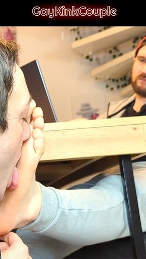 Homeoffice Feet Worship and Blowjob