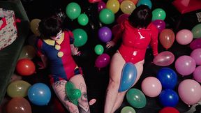 double pomni balloon pop + photo set!