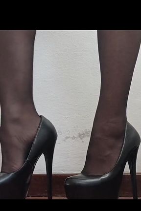 Showing off My Aldo Highheels and Reinforced Toe Nylon Stockings