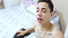 Pego No Flagra Cheirando As Cuecas Do Meu Padrasto 11 Min