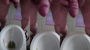 nylonjunge pisst am morgen von neujahr