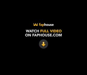 What Do You Think I'm Sexy Body.... Would You Like to Kiss Him