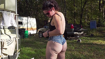 Huge ass redneck milf