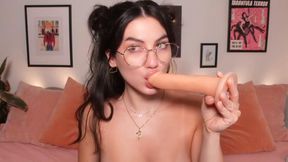 EXTREMELY Sloppy Blowjob camshow