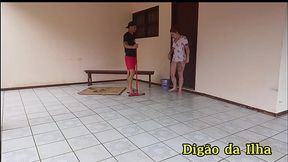 Tr&ecirc_s gostosas pegando o amigo sem uma saber da outra