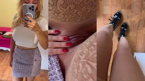 prete pour une nouvelle journee sur paris toujours sans culotte pour sortir