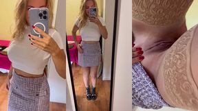 prete pour une nouvelle journee sur paris toujours sans culotte pour sortir