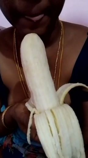Bannana wife Indian aunty blowjob   Clip 1