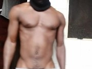 I like pissing in my pants these days it's giving very good feel in cold times