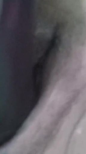 Sexy Filipina MILF Enjoying Her Eggplant