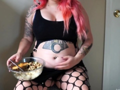 DaneJones HD Natural big boob girl masturbates