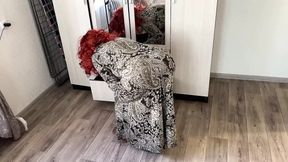 Wide hips and narrow waist of a mature MILF. Anal sex with big ass