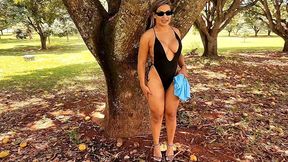 she showed off her beautiful body in a public park and didn t miss the opportunity to once again give her ass in a forbidden place in broad daylight. vagninho e luna oliveira