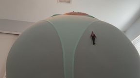 Clinging To My Curves - Unaware Giantess Glute Workout