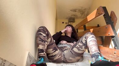 I've been Dirty and I've pissed on myself while I was cumming and smoking. Smoking and Squirt.