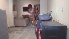 espiei ela dancando e meti o pau na safada