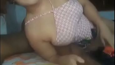 Arrancou a camisinha no meio do ato: Opini&otilde_es e relatos