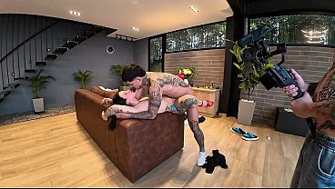 Behind the scenes - Petite tattooed woman doesn'_t act, she has real sex with Danner Mendez - Backstage Club