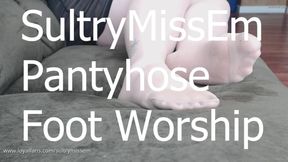 Pantyhose foot worship