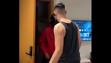 ENTREGADOR GANHOU MEU CU DE GORJETA