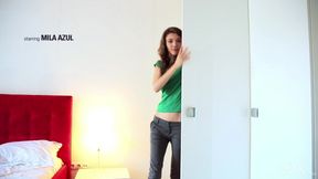 Hot Instinct - Mila Azul