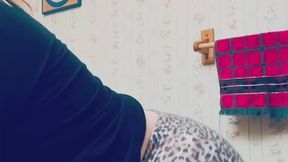 MILF Giantess SeductiveGenX Secretly Locks You into Her Leopard Leggings for Wet Farting Bondage While Sitting Next to Family Members During Movie Night