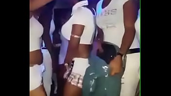 African girls hot dance/twerk