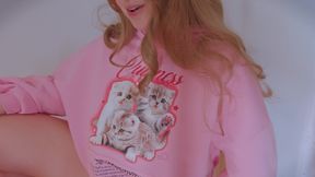 Curvy MILF with a Big Ass Checks How Rubbing Against the Desk Warms up Her Hairy Pussy.