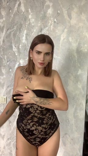 Play with my natural tits