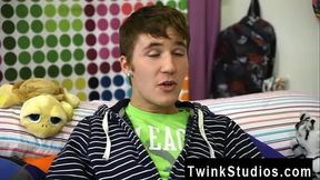 Naked men Kain Lanning is a steamy little stud from Iowa. He