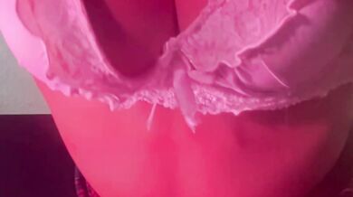 Hermoso culo, senos bailando de placer gritona rizada