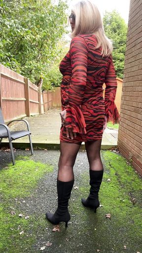 Amateur Crossdresser Kellycd2022 Sexy MILF in Black Suspender Pantyhose Peeing in Her Little Black Panties Outdoors in Boots