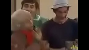 La chilindrina tocando guitarra