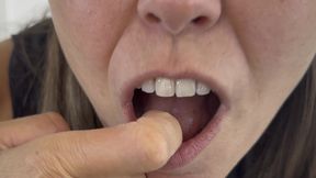i love a good mouthful. mouth eating fetish 2