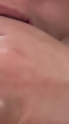 Morning sex with my stepsister is very wet   Clip 1