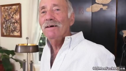 Tickling old men feet Going South Of The Border