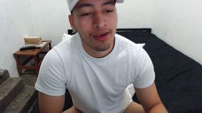 Naked flex jerk my cock (d) (d) ;)