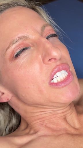 Nude Boxing Tatiana Steele Vs Lora Cross